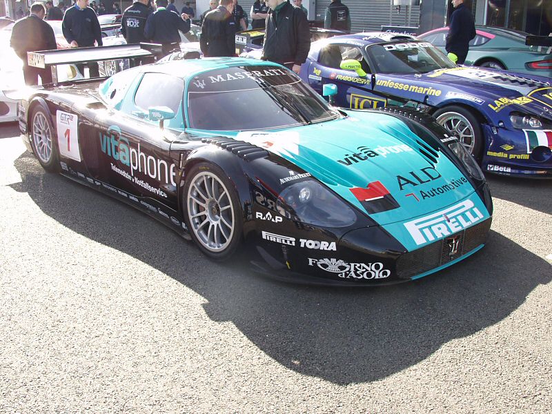 und der Maserati MC12 GT1